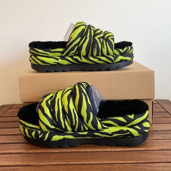 UGG Maxi Puff Slide Tiger Print Sandal Women Size 9 - Picture 3 of 15